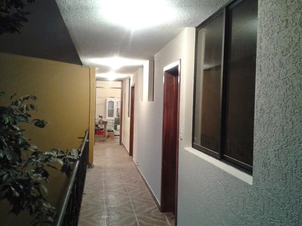 Konukevi Raiz Ec Cultura Viva Otel Quito