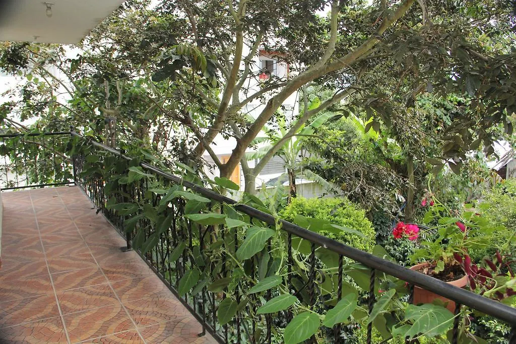 Konukevi Raiz Ec Cultura Viva Otel Quito